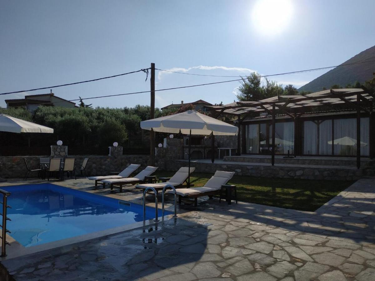 Aigli Luxury Apartment With Pool Gerontas Екстериор снимка